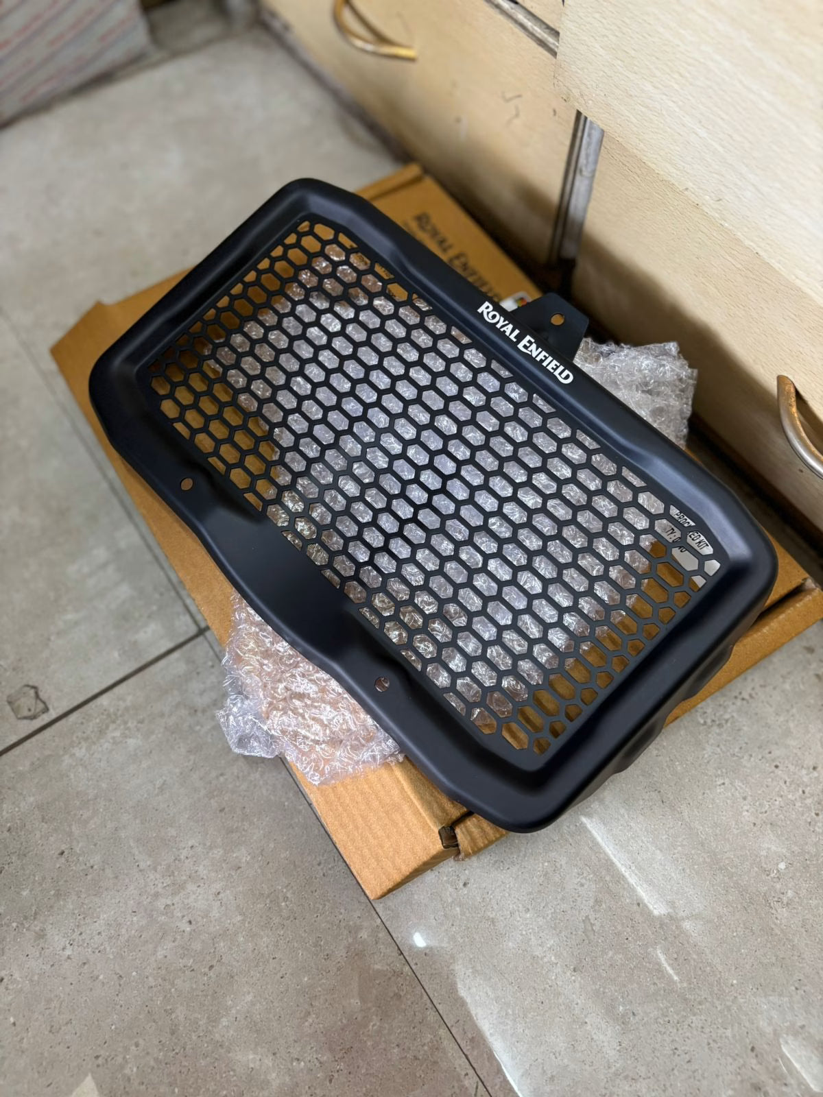 RADIATOR GUARD ORIGINAL BLACK - HIMALAYAN 450 / GUERILLA 450 image 0