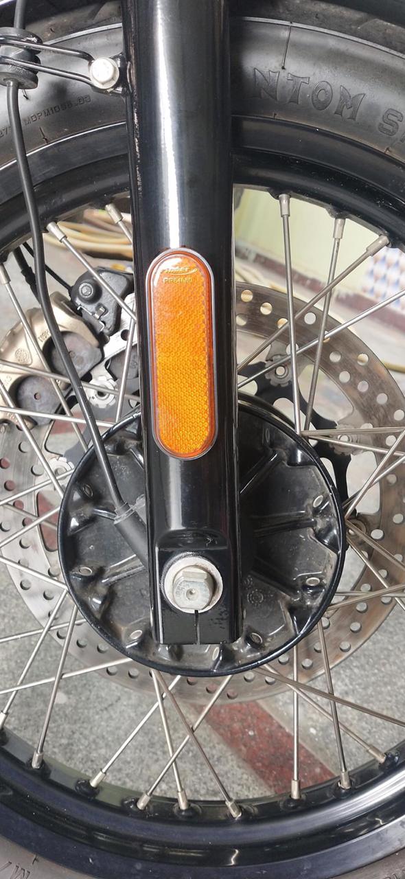 Reflectors Front Shocker Assembly Universal image 0