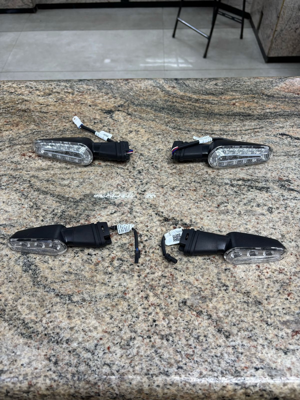 HIMALAYAN 450 ORIGINAL INDICATOR SET OF 4 - WITH UNIVERSAL SOCKETS image 0