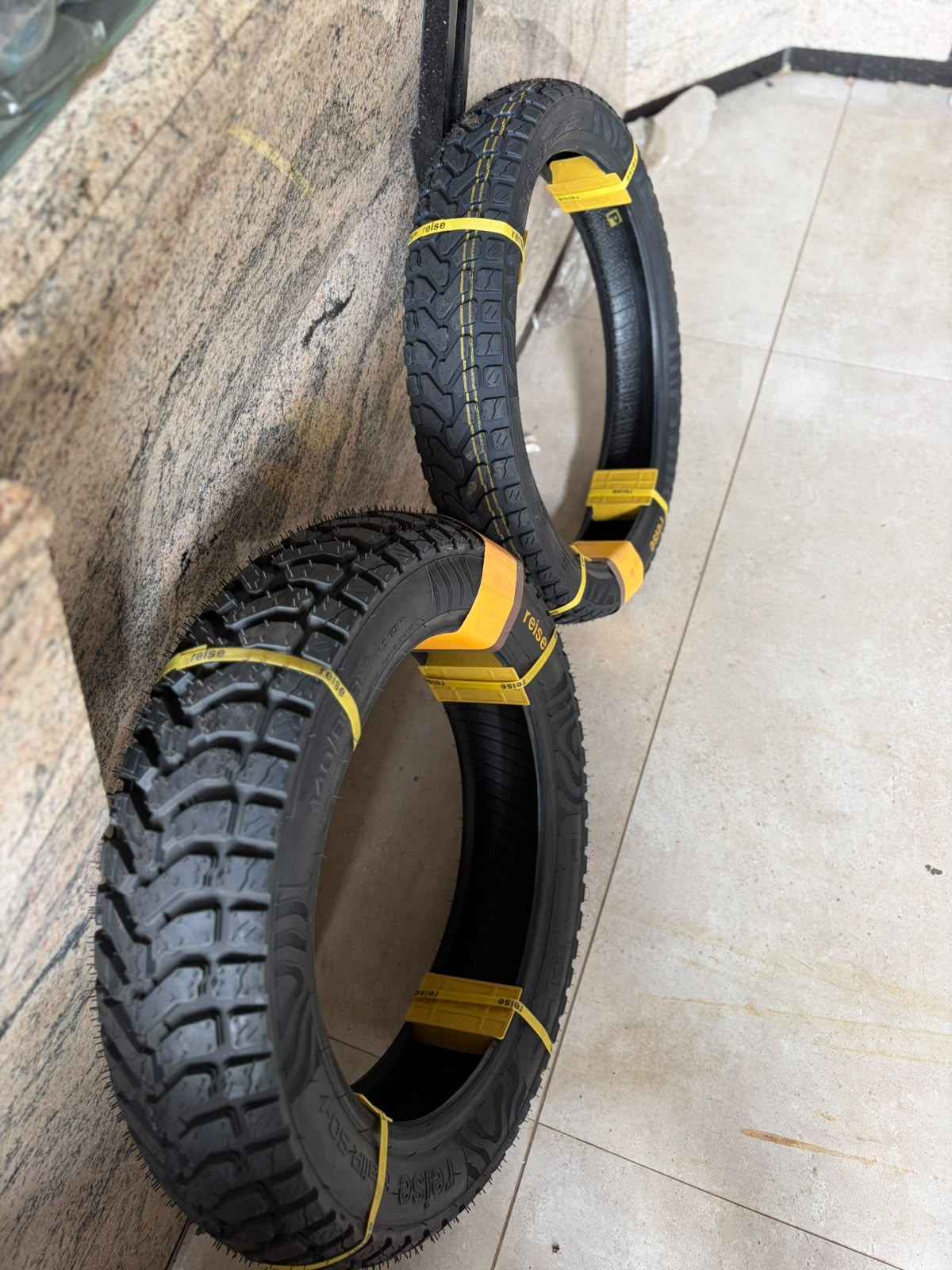 Reise Trail-R Tyres | Bear 650 & Himalayan 450 | Front 100/90-19 | Rear 140/80-17 (SHIPPING INCLUDED)