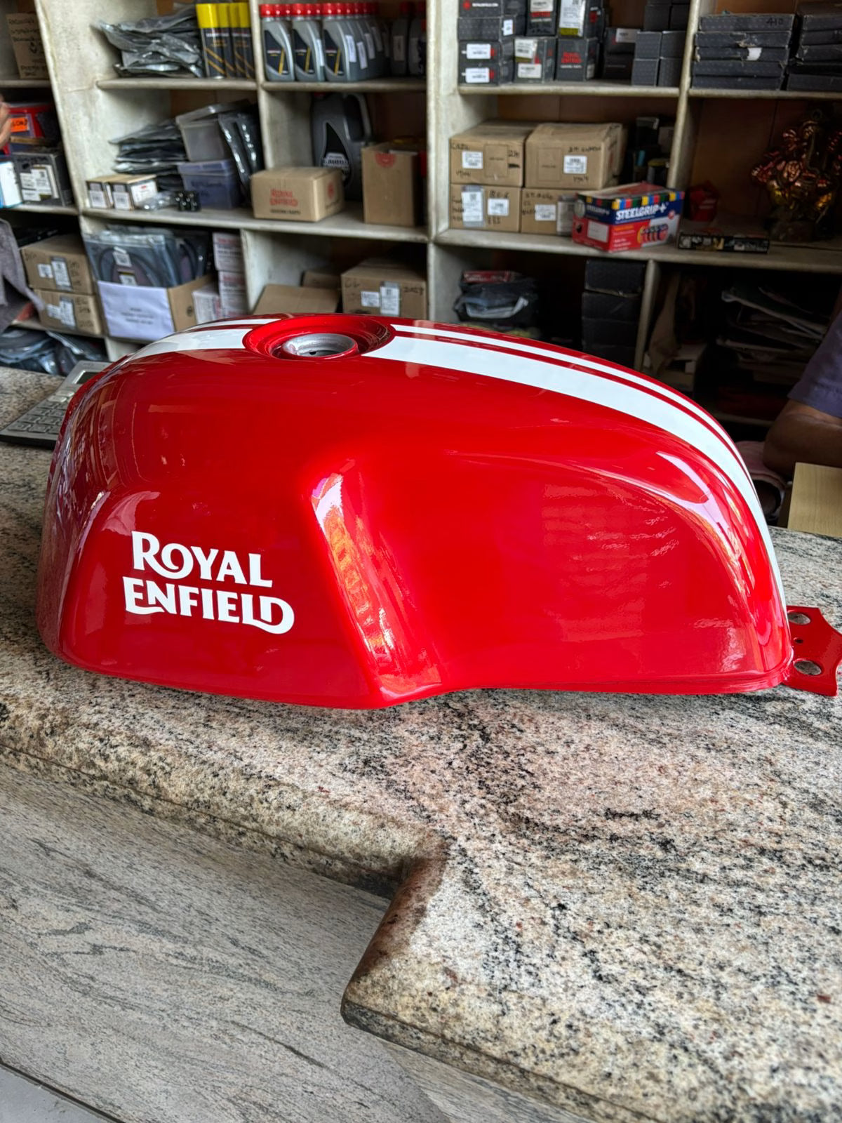 FUEL TANK ROCKER RED GT 650 - ORIGINAL RE image 0