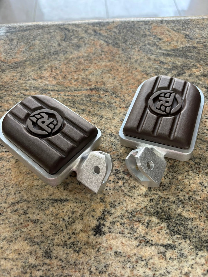 ORIGINAL DELUXE FOOTPEG BROWN - BLACK/CHROME image 0