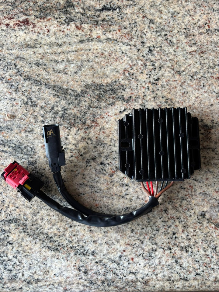 RR UNIT - REGULATOR RECTIFIER - ORIGINAL - GT & INTERCEPTOR 650 BS4/6 image 0