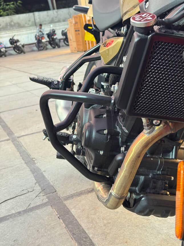 HIMALAYAN 450 - LEG GUARD ORIGINAL - COMPATIBLE TO GUERILLA 450 image 0