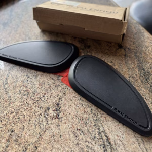 TANK PAD GENUINE - BEAR 650 ( set of 2 )